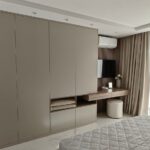 Nice & Simple: Изискан Минимализъм и Светлина в Сърцето на Града