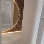 Nice & Simple: Изискан Минимализъм и Светлина в Сърцето на Града